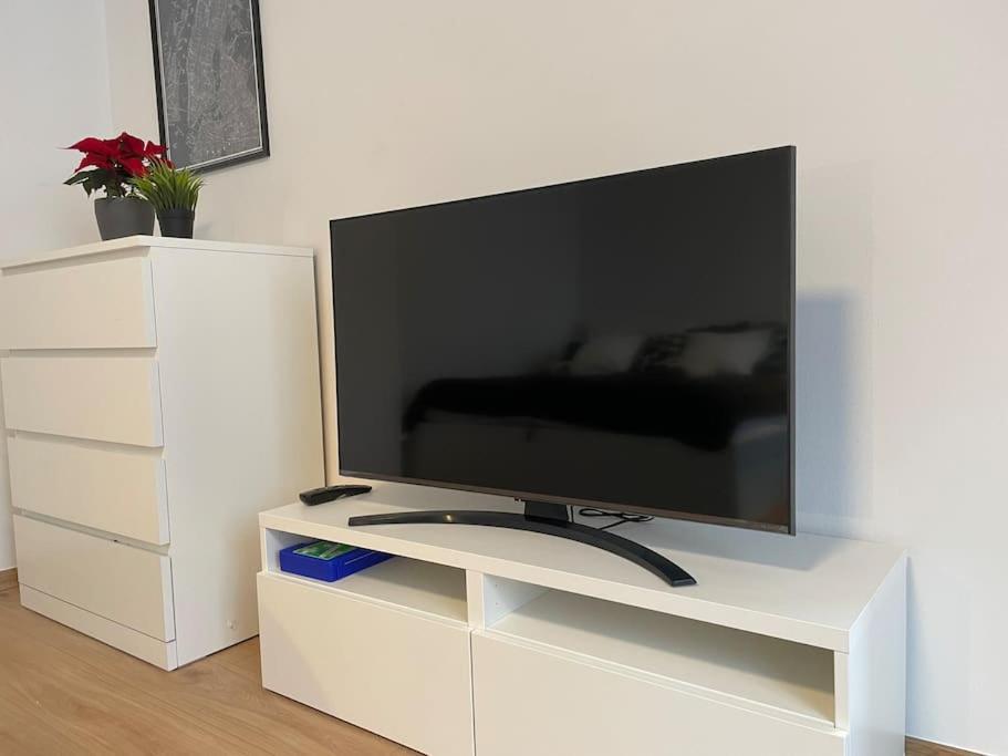 Charming Apartment Near City Center Wien Eksteriør bilde