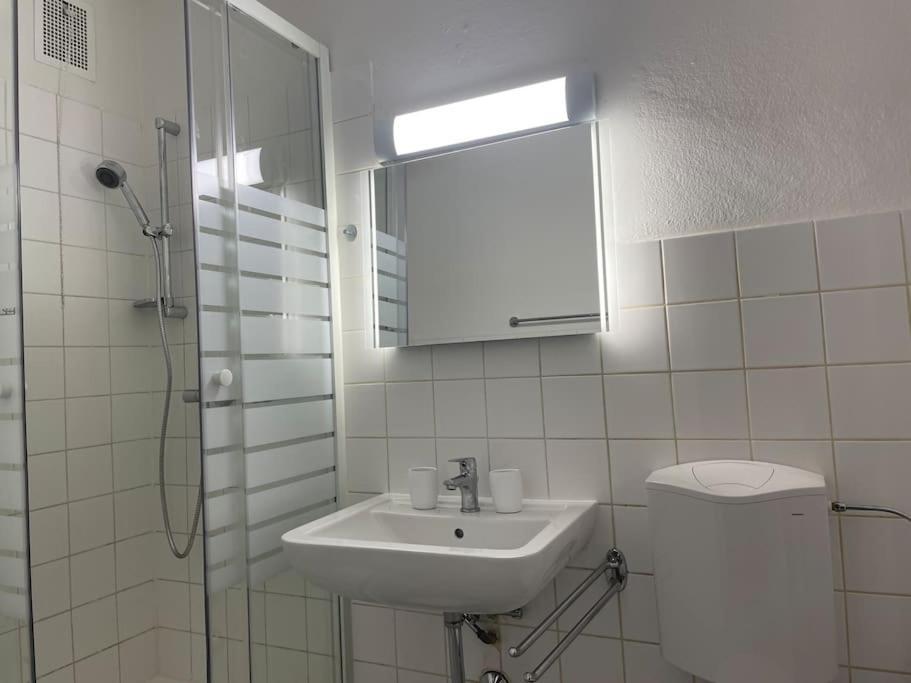 Charming Apartment Near City Center Wien Eksteriør bilde